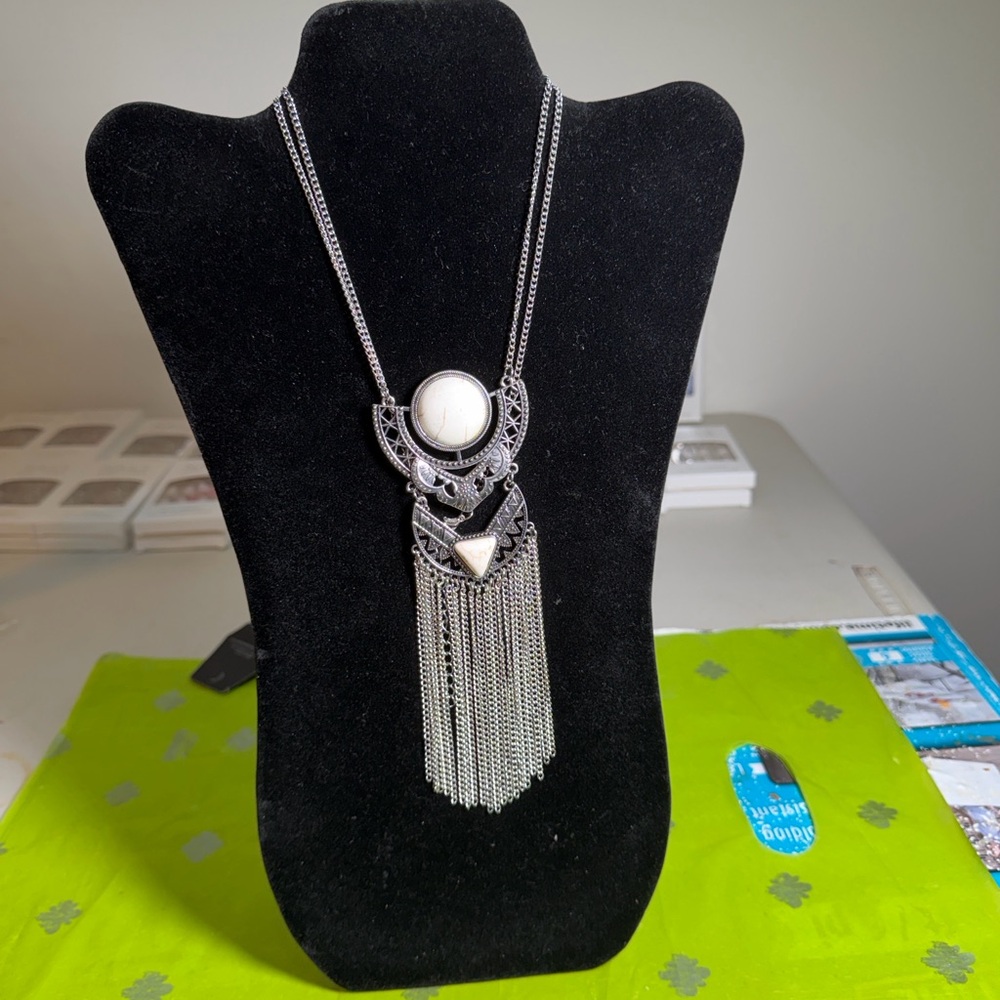 NWOT Bohemian Silver-Tone Fringe Pendant Necklace with White Stone Accent